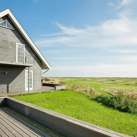 Panoramic Golf View Retreat - By Traum Sønderby