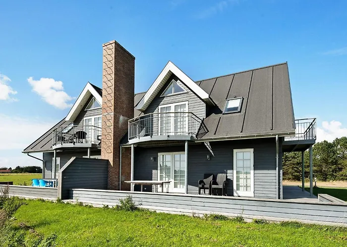 Panoramic Golf View Retreat - By Traum Sønderby